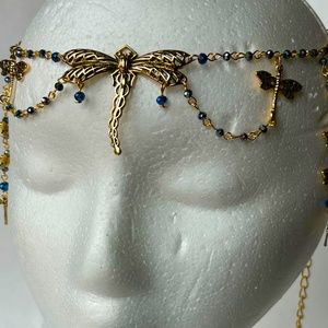 Dragonfly tiara in gold